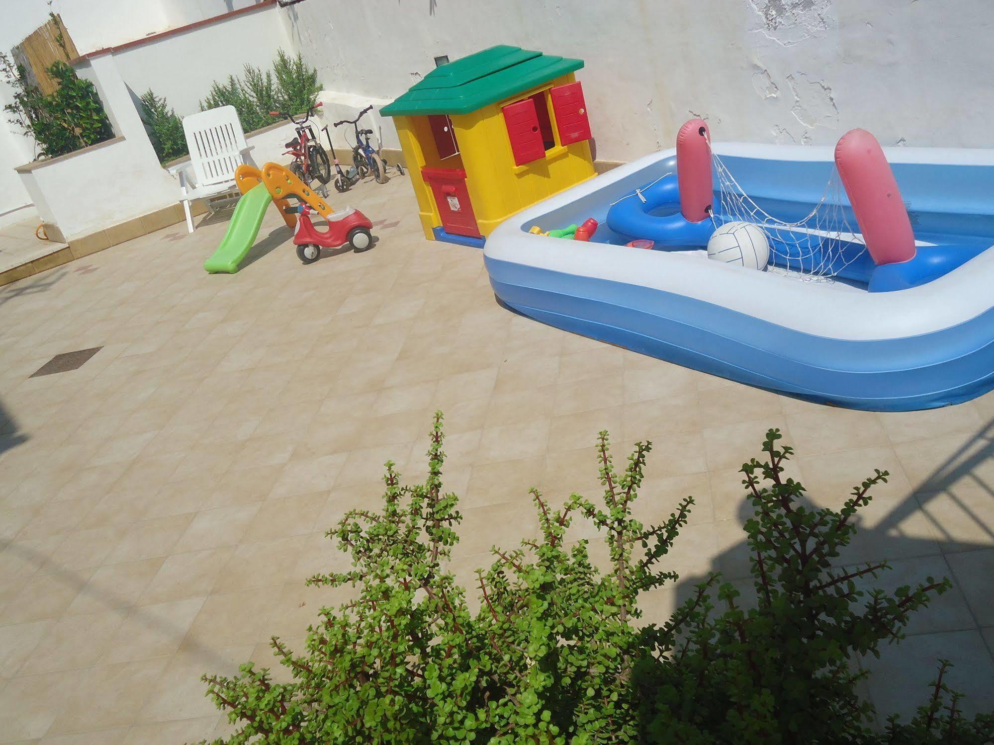 シラクーサIsola Del Soleアパートメント エクステリア 写真